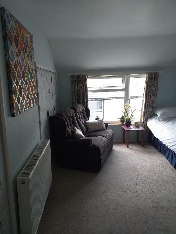 Watsons Ale House Bed & Breakfast Knighton  Eksteriør bilde